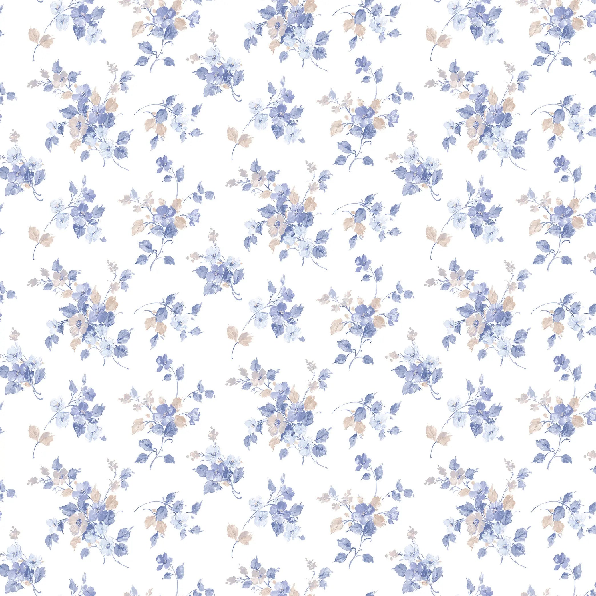 Blossom Harmony - Serene Azure tapet med blomstermønster i blå og beige nuancer på hvid baggrund.