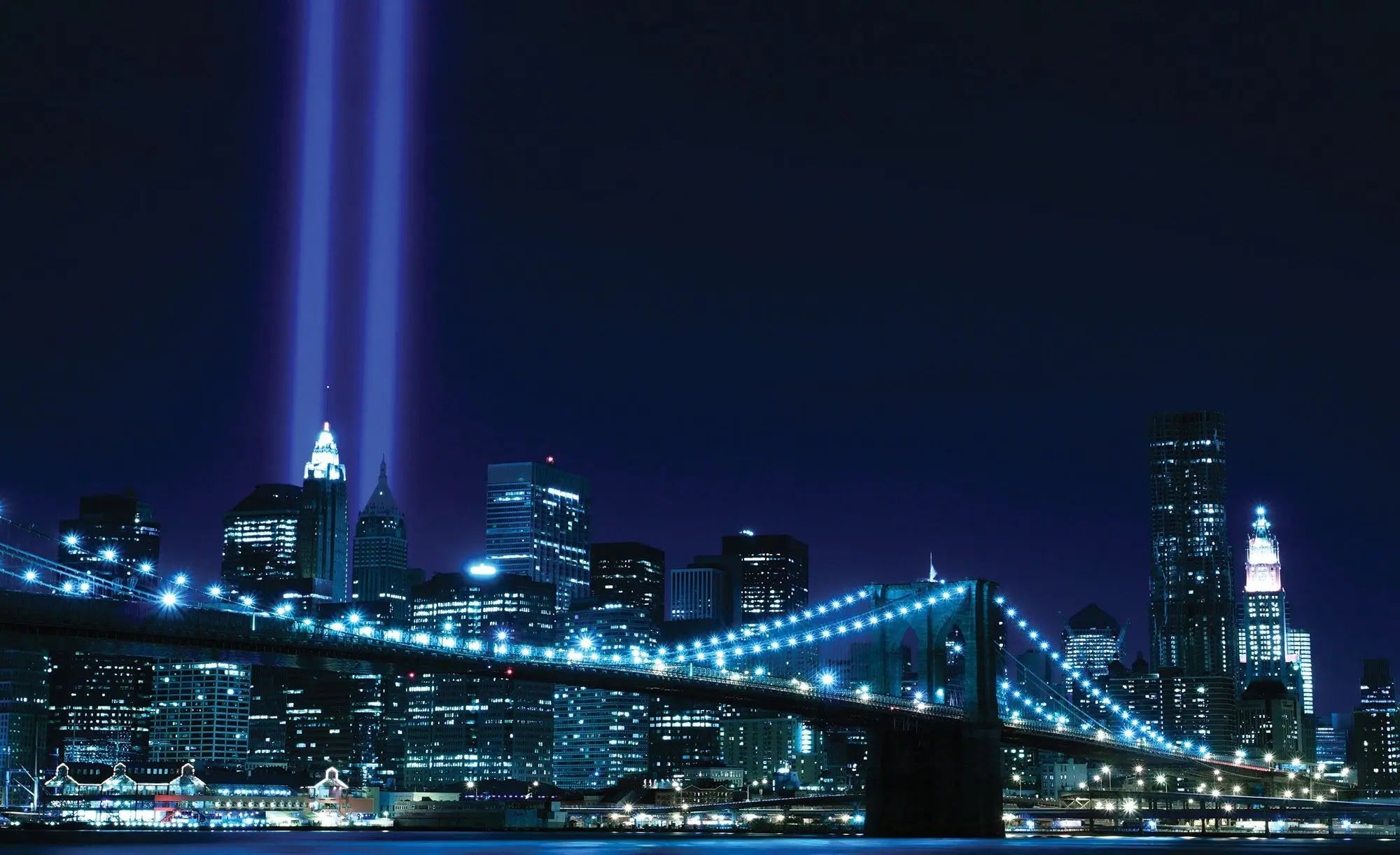 Billede 1 af Fototapet - Brooklyn Bridge og Tribute in Light New York Natbillede