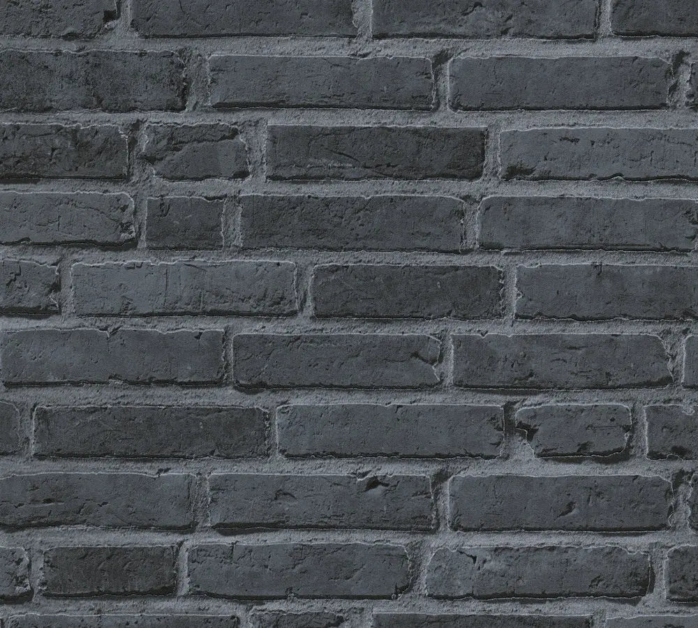 Nærbillede af Classic Brickwork - Midnight tapet fra Nicetapet.dk, der viser detaljeret tekstur og mønster af mørke mursten.