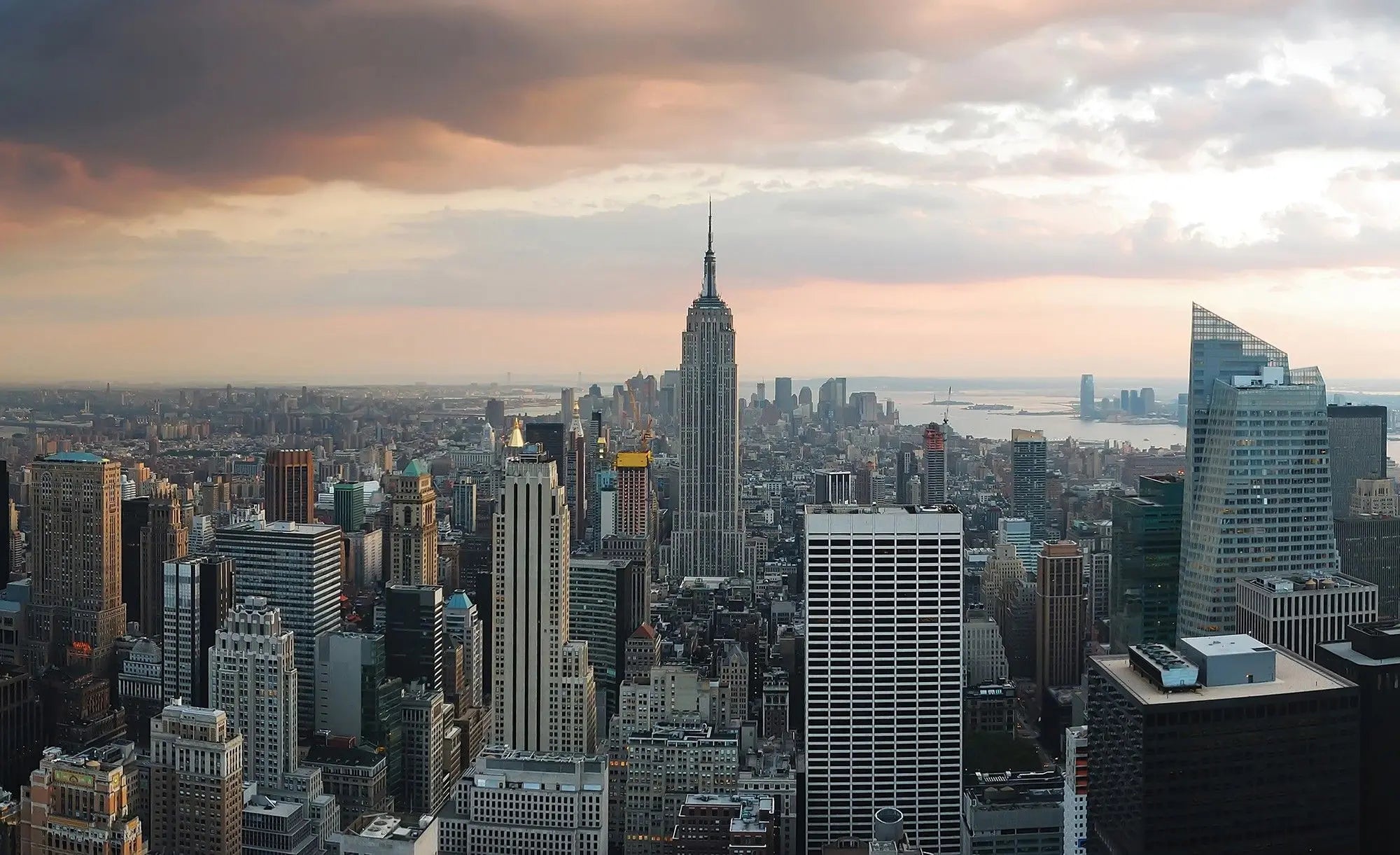 Billede 1 af Fototapet - Empire State Building i New Yorks Skyline ved Solnedgang