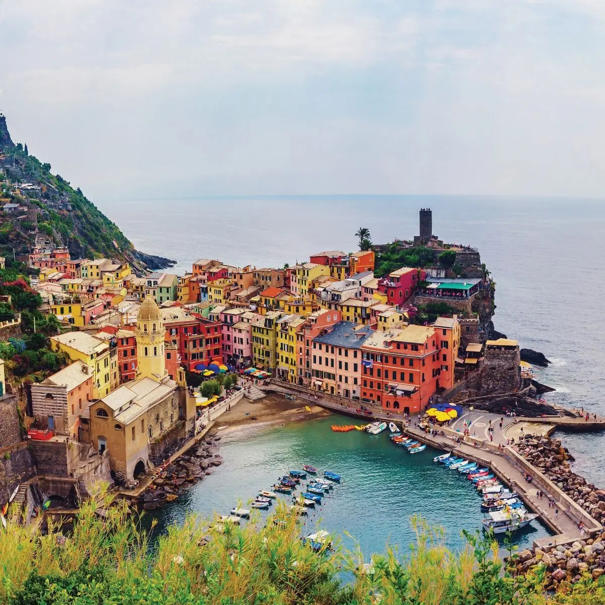 Billede 6 af Fototapet - Farverige bygninger i Vernazza, Italien ved kysten