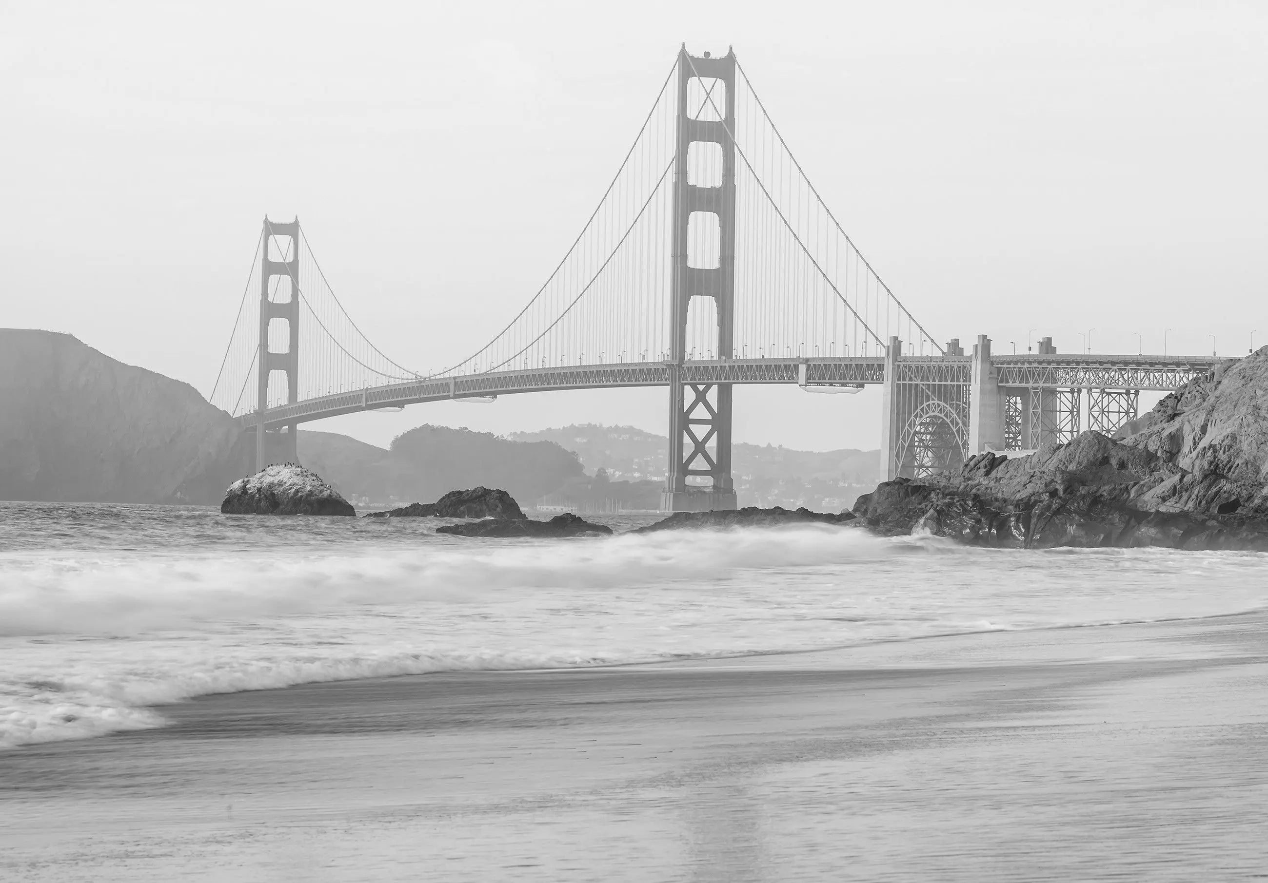 Billede 9 af Fototapet - Golden Gate Bridge i sort-hvid ved kysten