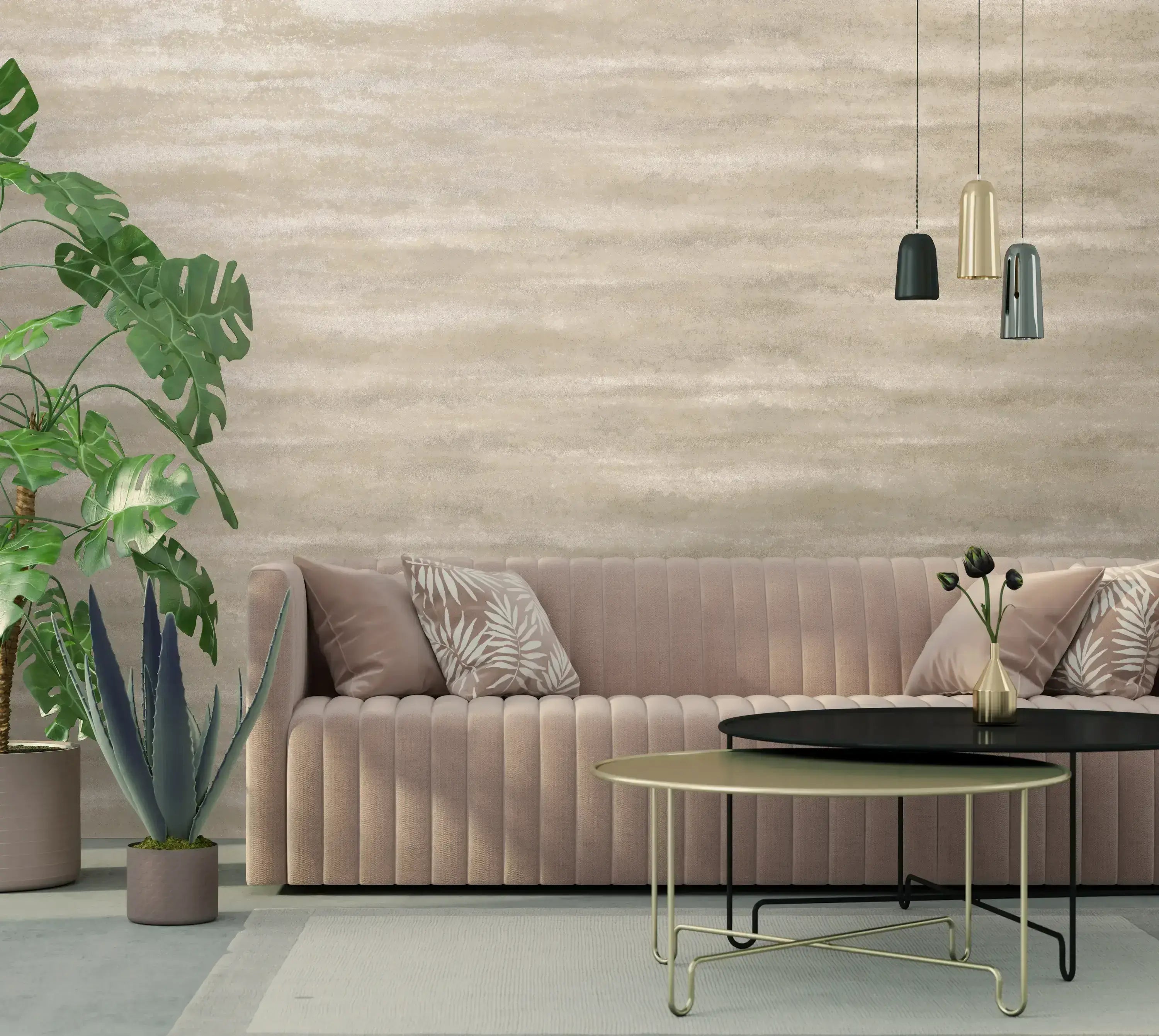 Horizon Bead - Neutral tapet brugt som accentvæg i en stue, med beige sofa og grønne planter.