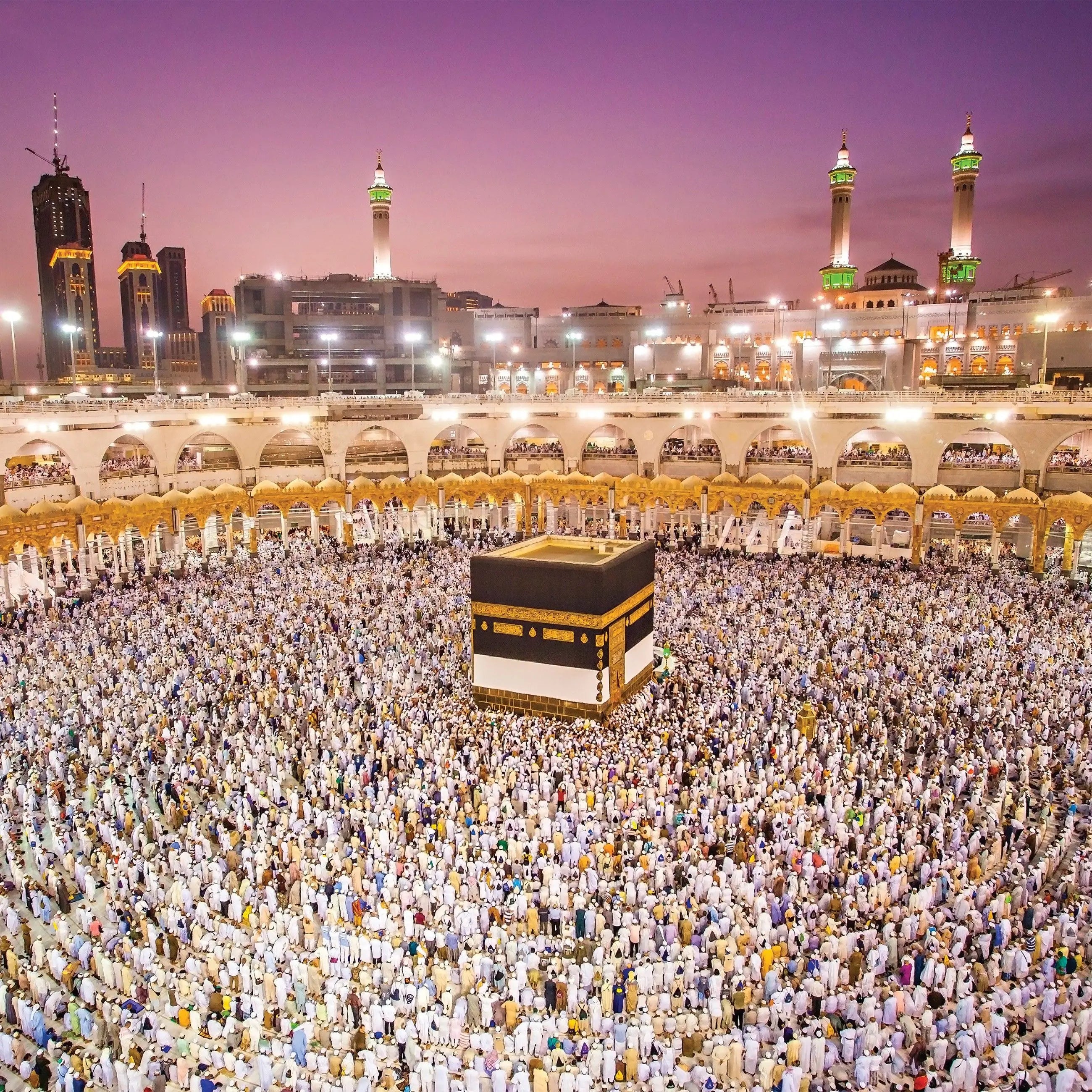 Billede 7 af Fototapet - Kaaba omgivet af pilgrimme i Mekka ved solnedgang