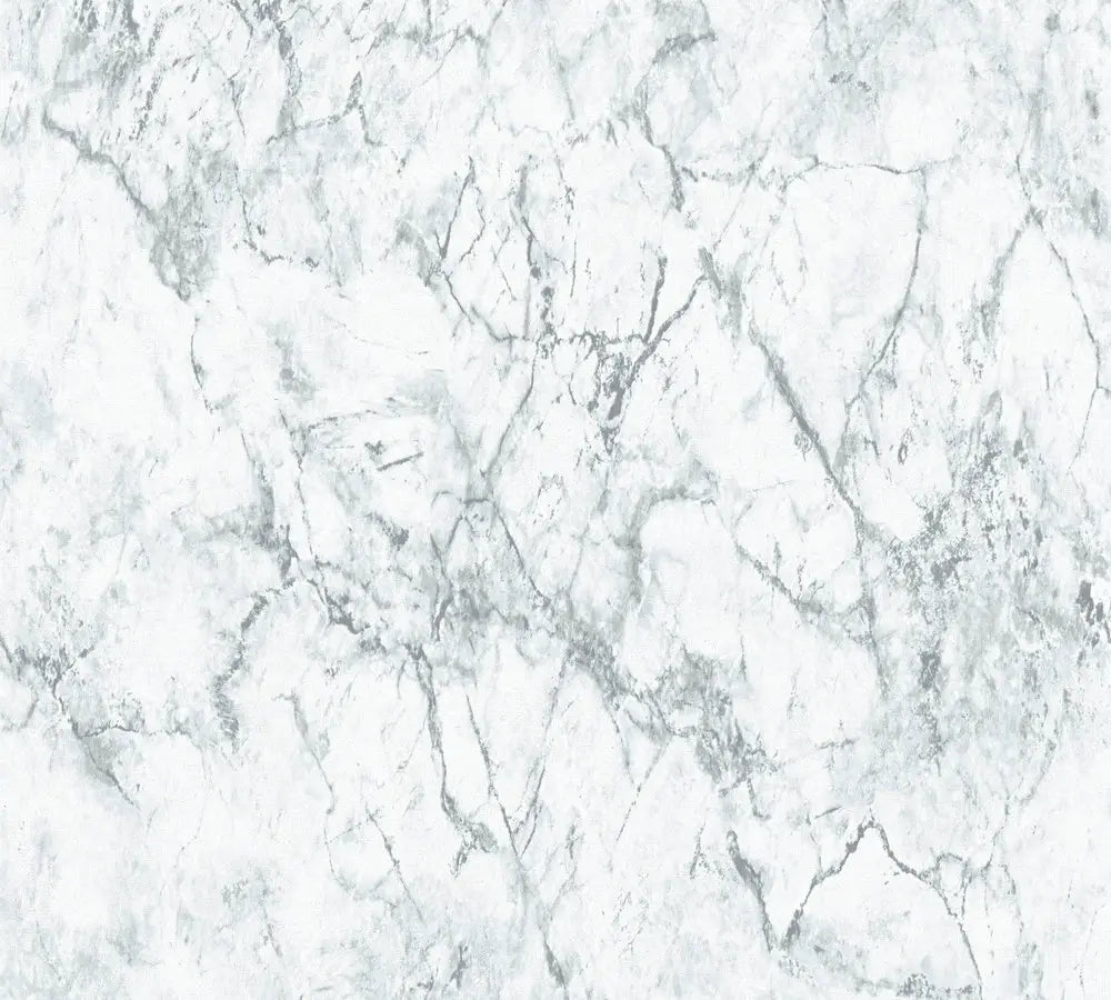 Detaljeret billede af Marble Vein - Frost tapetet med hvide og grå marmorårer fra Nicetapet.dk.