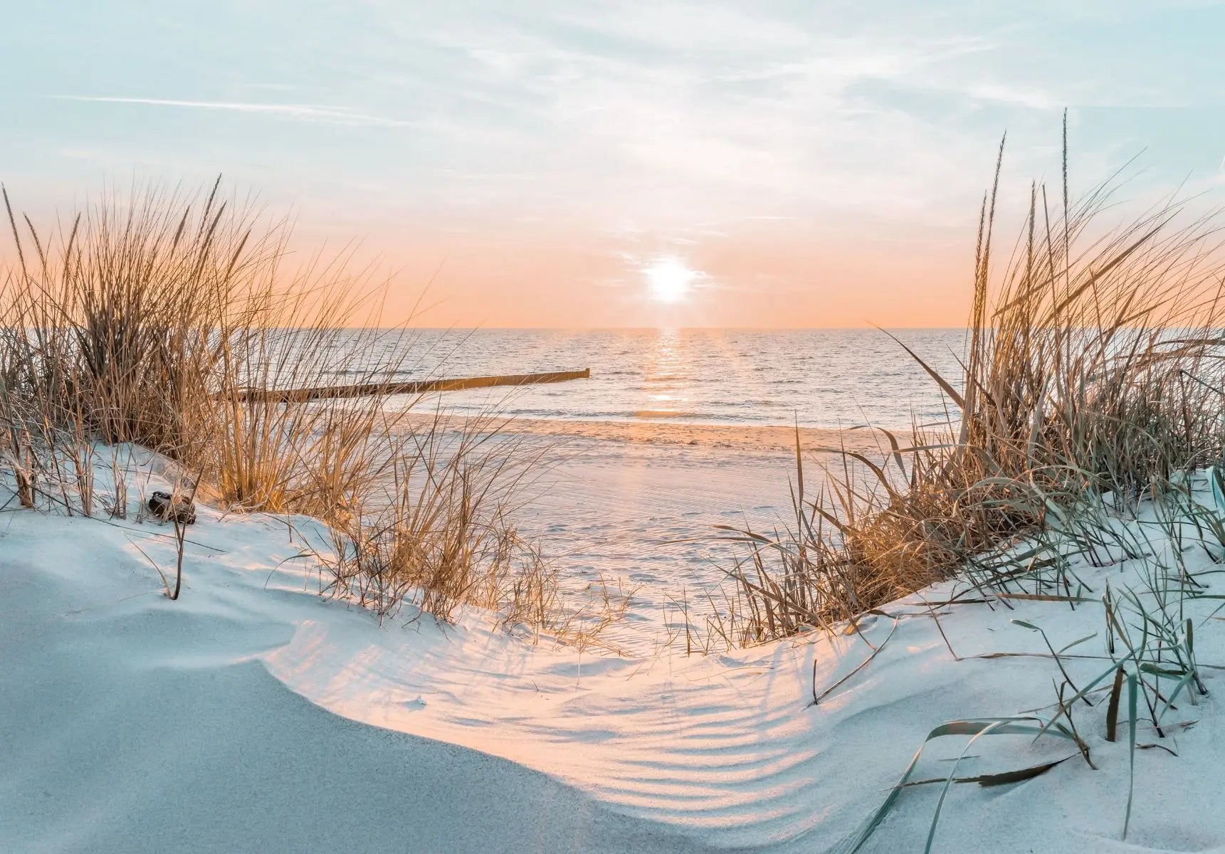 Billede 1 af Fototapet - Sandstrand med marehalm og solnedgang ved havet