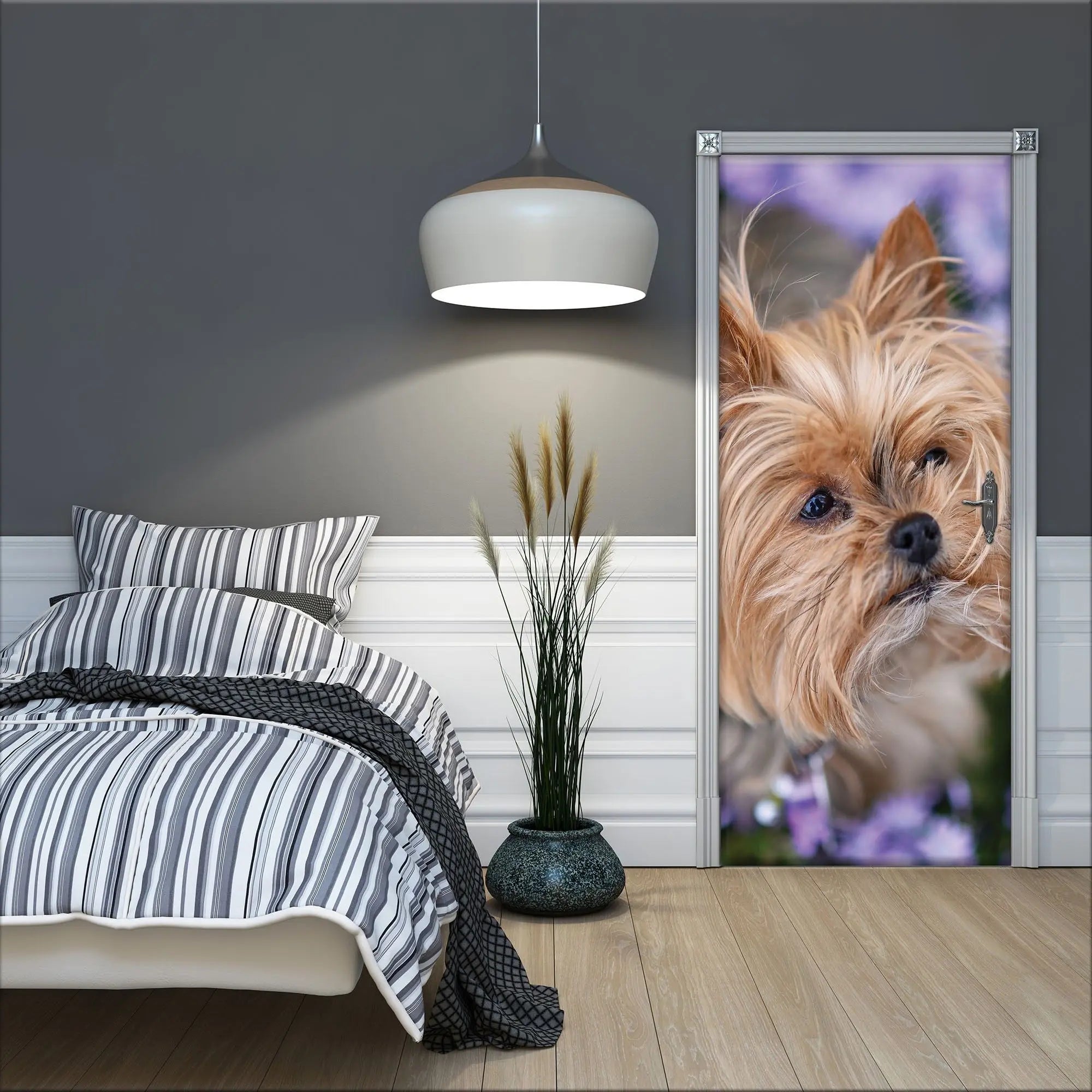 Billede 6 af Fototapet - Yorkshire terrier blandt lilla blomster